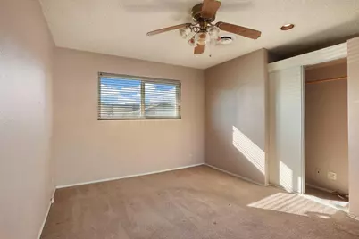 8402 Roxburgh Way, Stockton, CA 95209 - Photo 29