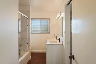 8402 Roxburgh Way, Stockton, CA 95209 - Photo 11