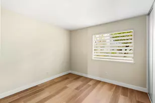 14 La Jacque Ct, Sacramento, CA 95823 - Photo 17