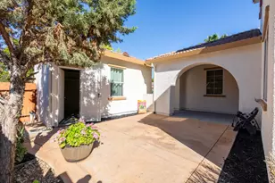 5706 Tres Piezas Dr, Sacramento, CA 95835 - Photo 5