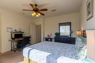 5706 Tres Piezas Dr, Sacramento, CA 95835 - Photo 29