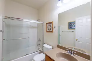 5706 Tres Piezas Dr, Sacramento, CA 95835 - Photo 33