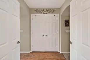 7817 Melfort Way, Elk Grove, CA 95758 - Photo 43