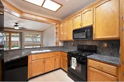 9594 Prost Court, Elk Grove, CA 95758 - Photo 15