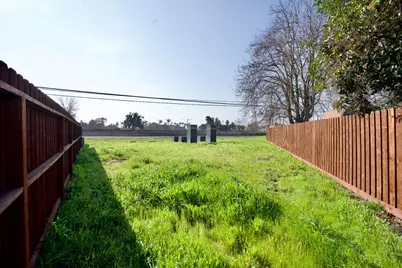 2310 Main Street, Escalon, CA 95320 - Photo 13