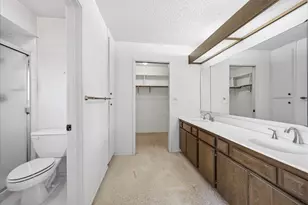 8899 Bluff Ln, Fair Oaks, CA 95628 - Photo 19