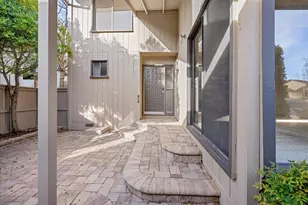 8899 Bluff Ln, Fair Oaks, CA 95628 - Photo 3