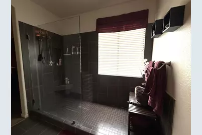 9785 Dartmoor Way, Elk Grove, CA 95757 - Photo 15