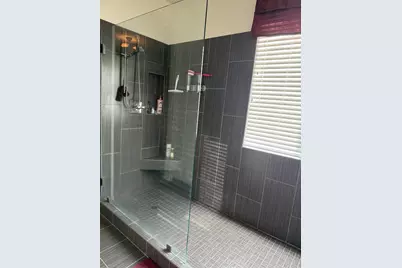 9785 Dartmoor Way, Elk Grove, CA 95757 - Photo 13