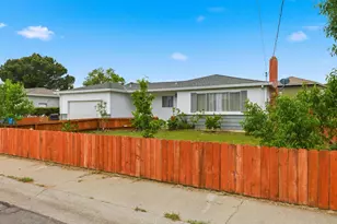 120 Westgate Dr, Williams, CA 95987 - Photo 1