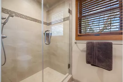 19909 E. Comstock Road, Linden, CA 95236 - Photo 29