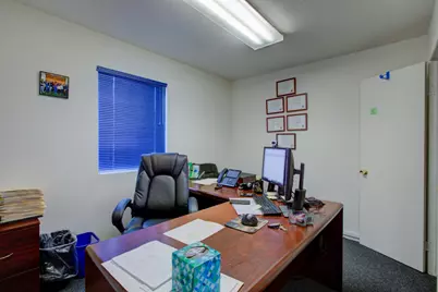 11 W Mathews Road, French Camp, CA 95231 - Photo 5