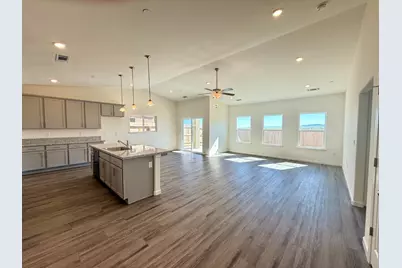 1200 E Orange Street, Avenal, CA 93204 - Photo 5