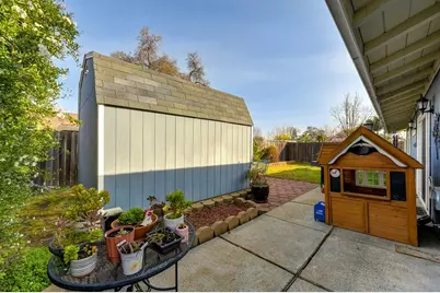 3927 Myrtle Avenue, North Highlands, CA 95660 - Photo 37