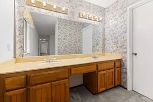 6587 Pacheco Way, Citrus Heights, CA 95610 - Photo 21