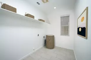 2316 Dahler Ln, Woodland, CA 95776 - Photo 11