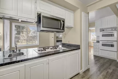 2763 Coleman Way, Sacramento, CA 95818 - Photo 11