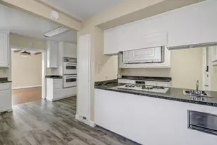 2763 Coleman Way, Sacramento, CA 95818 - Photo 25