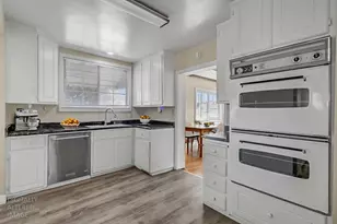 2763 Coleman Way, Sacramento, CA 95818 - Photo 9