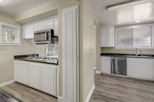 2763 Coleman Way, Sacramento, CA 95818 - Photo 31