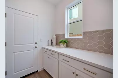 8183 Lavigne Circle, Elk Grove, CA 95757 - Photo 25