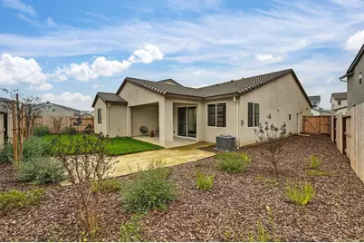 8183 Lavigne Circle, Elk Grove, CA 95757 - Photo 39