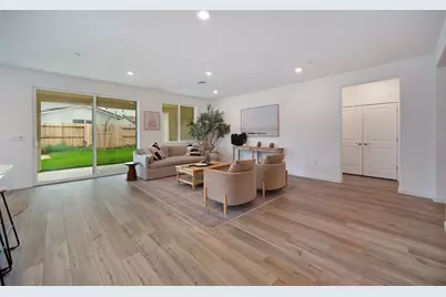 8183 Lavigne Circle, Elk Grove, CA 95757 - Photo 15