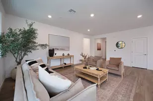 8183 Lavigne Cir, Elk Grove, CA 95757 - Photo 17