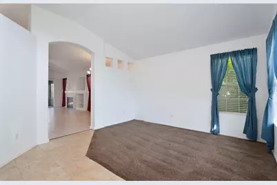 8724 Redwood Grove Way, Elk Grove, CA 95624 - Photo 9