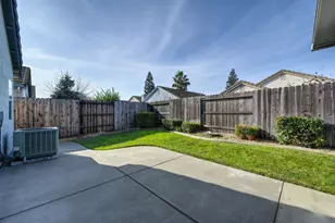 8724 Redwood Grove Way, Elk Grove, CA 95624 - Photo 31