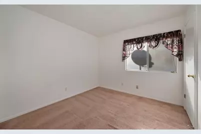 8724 Redwood Grove Way, Elk Grove, CA 95624 - Photo 19