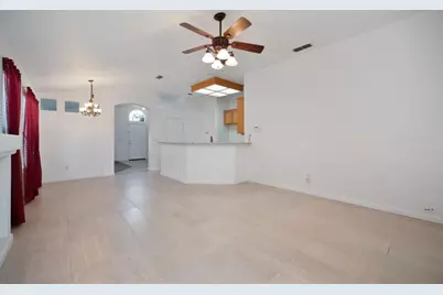 8724 Redwood Grove Way, Elk Grove, CA 95624 - Photo 3