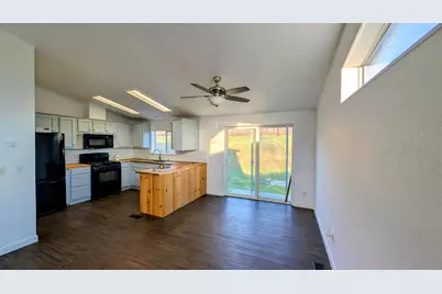 343 Deer Field Circle #18, Copperopolis, CA 95228 - Photo 3