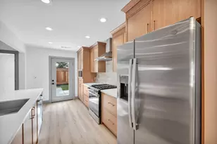 355 Kathleen Dr, Pleasant Hill, CA 94523 - Photo 25