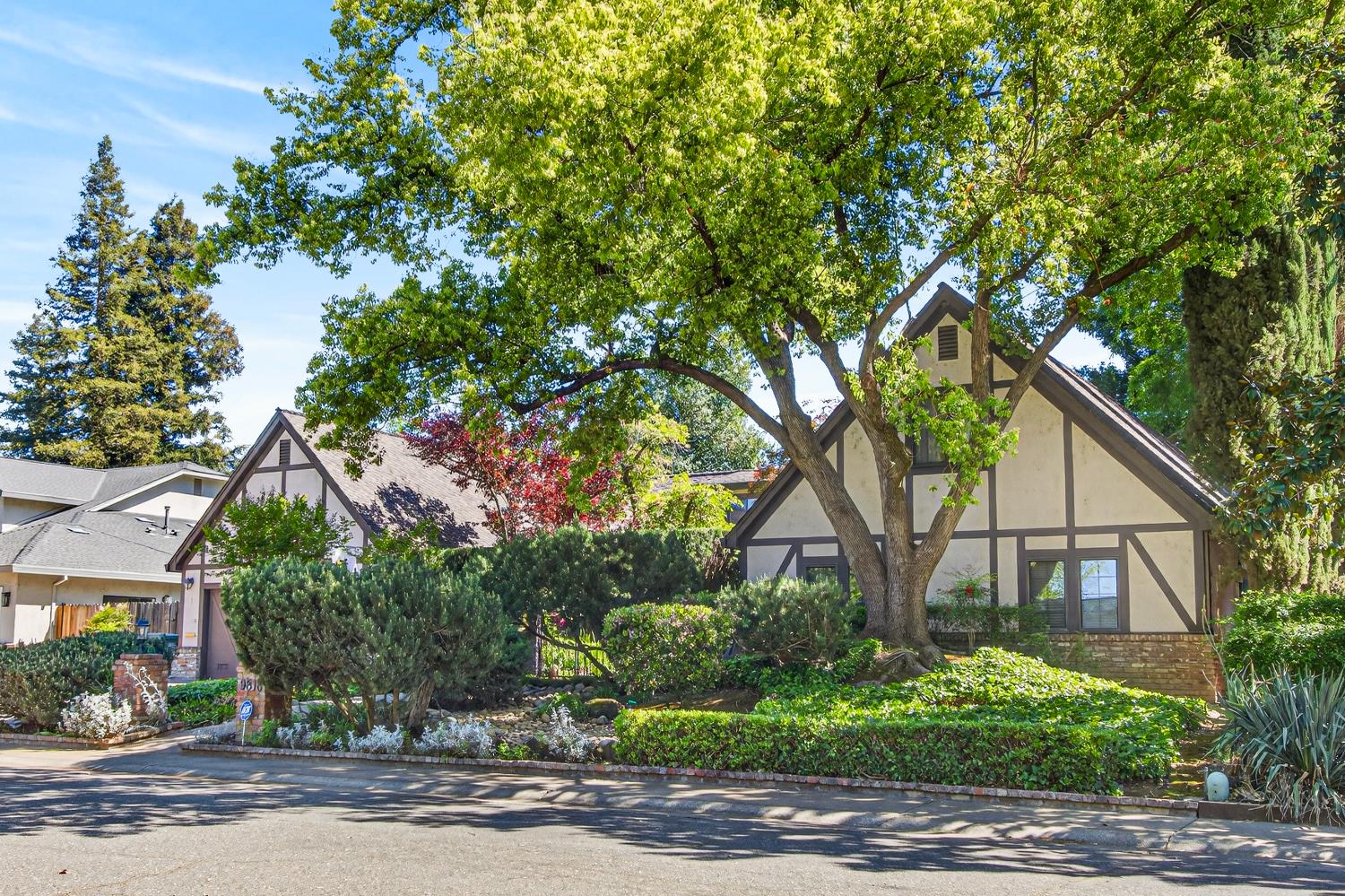 9818 Mira Del Rio Dr, Sacramento, CA 95827 - MLS 226010280 - Coldwell ...