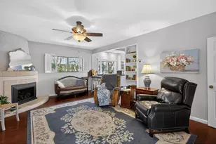 9818 Mira Del Rio Dr, Sacramento, CA 95827 - Photo 13