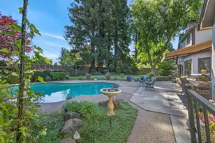 9818 Mira Del Rio Dr, Sacramento, CA 95827 - Photo 3