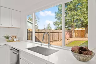 8590 Willow Grove Way, Sacramento, CA 95828 - Photo 25