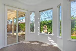 12129 Gold Bluff Ln, Gold River, CA 95670 - Photo 31