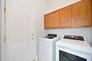 12129 Gold Bluff Ln, Gold River, CA 95670 - Photo 23