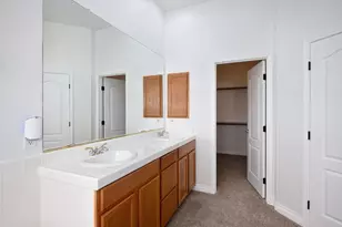 12129 Gold Bluff Ln, Gold River, CA 95670 - Photo 35