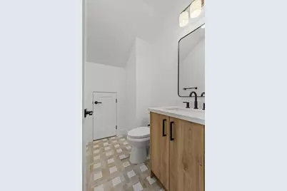 2821 Democracy Alley, Sacramento, CA 95816 - Photo 9