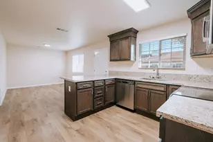 1070 5th St, Turlock, CA 95380 - Photo 7