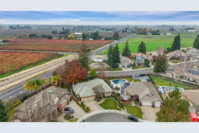 19321 Page Court, Woodbridge, CA 95258 - Photo 5