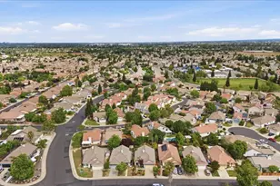 8581 Canyon Brook Way, Elk Grove, CA 95624 - Photo 35