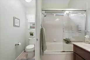 8581 Canyon Brook Way, Elk Grove, CA 95624 - Photo 17