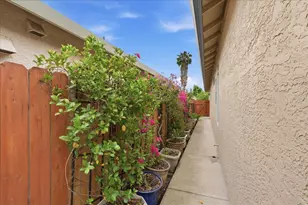 8581 Canyon Brook Way, Elk Grove, CA 95624 - Photo 31