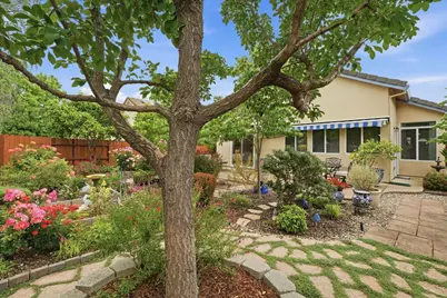 8581 Canyon Brook Way, Elk Grove, CA 95624 - Photo 25