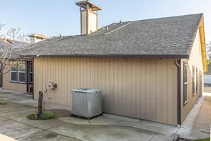 8621 Oldwoods Way, Sacramento, CA 95828 - Photo 27