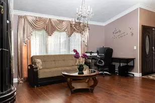 8621 Oldwoods Way, Sacramento, CA 95828 - Photo 9